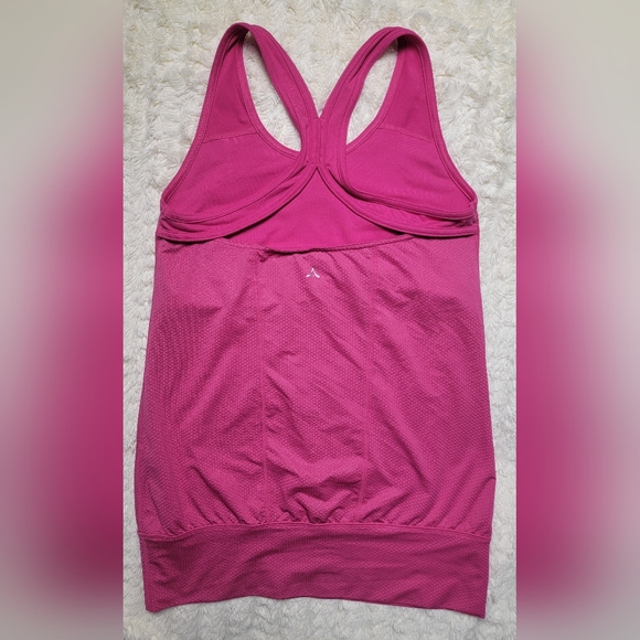 Aspire activewear shirt size M - Picture 4 of 5